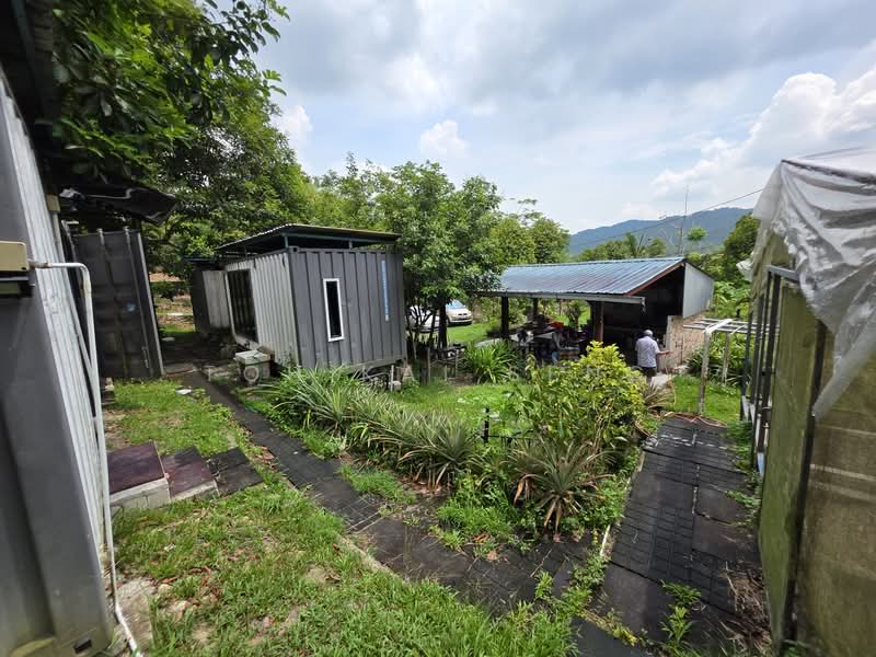 Tanah Pertanian untuk Dijual di Kampung Pantai (Pantai) - Toh Kai Seng - Exterior - PropertyGuru.com.my