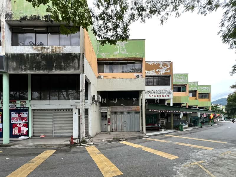 Office for Rent in Selayang (Selangor) - Keanu Tan - Exterior - PropertyGuru.com.my