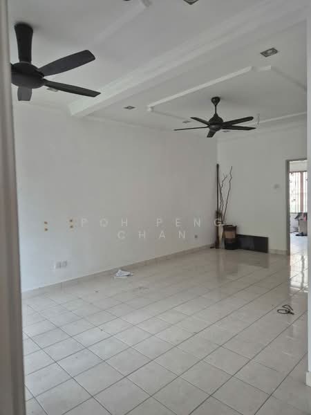 2-storey Terraced House for Sale in Bandar Bukit Raja (Klang) - Poh Peng Chan - Living Room - PropertyGuru.com.my