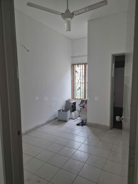 2-storey Terraced House for Sale in Bandar Bukit Raja (Klang) - Poh Peng Chan - Interior - PropertyGuru.com.my
