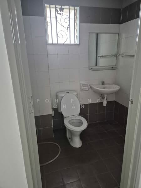 2-storey Terraced House for Sale in Bandar Bukit Raja (Klang) - Poh Peng Chan - Bathroom - PropertyGuru.com.my