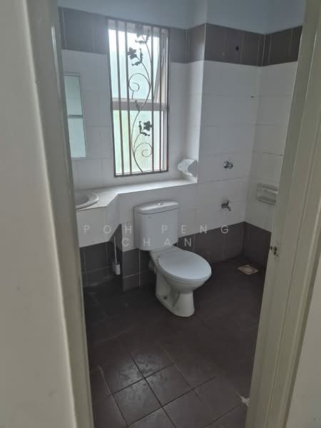 2-storey Terraced House for Sale in Bandar Bukit Raja (Klang) - Poh Peng Chan - Bathroom - PropertyGuru.com.my