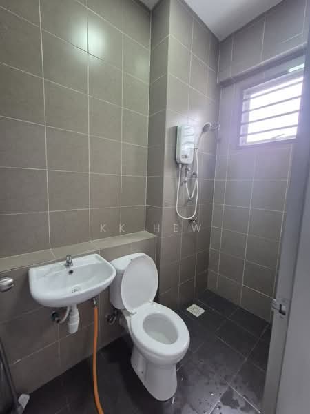 Apartment for Rent at Idaman Abadi - KK HEW - Bathroom - PropertyGuru.com.my