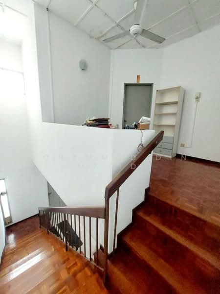 Untuk Dijual - Seksyen 8