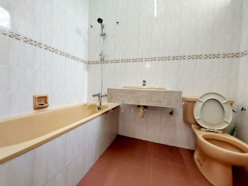 Untuk Dijual - Seksyen 8