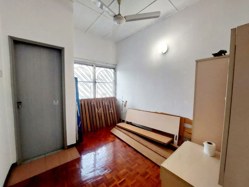 Untuk Dijual - Seksyen 8