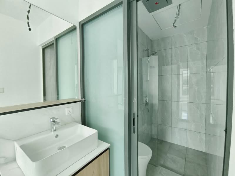 Service Residence for Sale at Savana @ Utropolis - May Tan - Bathroom - PropertyGuru.com.my