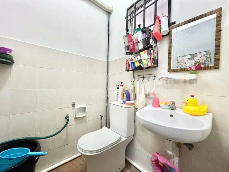 1-storey Terraced House for Sale in Jenjarom (Selangor) - Nur Alia Omar - Bathroom - PropertyGuru.com.my