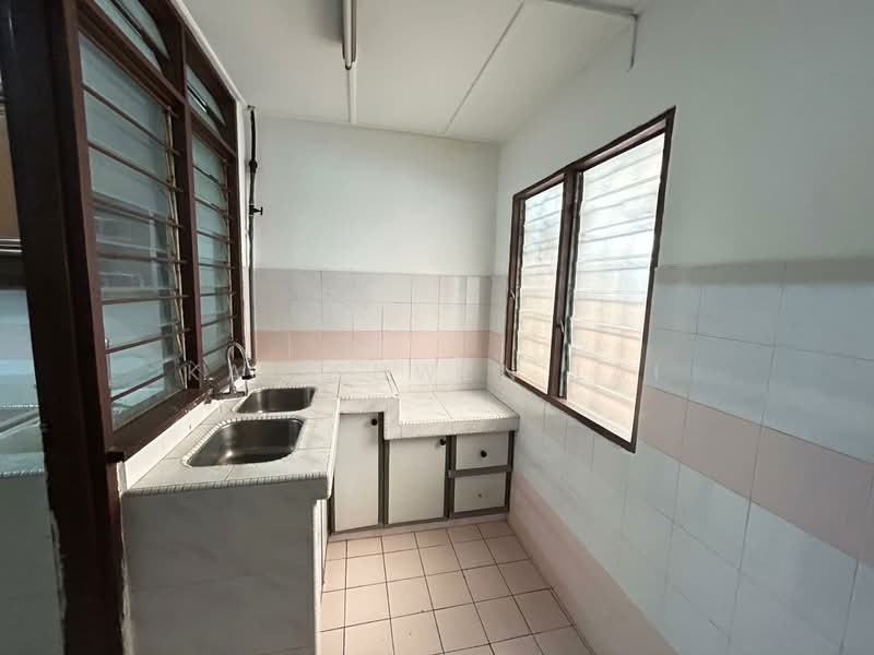 2-storey Terraced House for Sale in Usj 9 (Subang Jaya) - Kai Shwen Lai - Kitchen - PropertyGuru.com.my