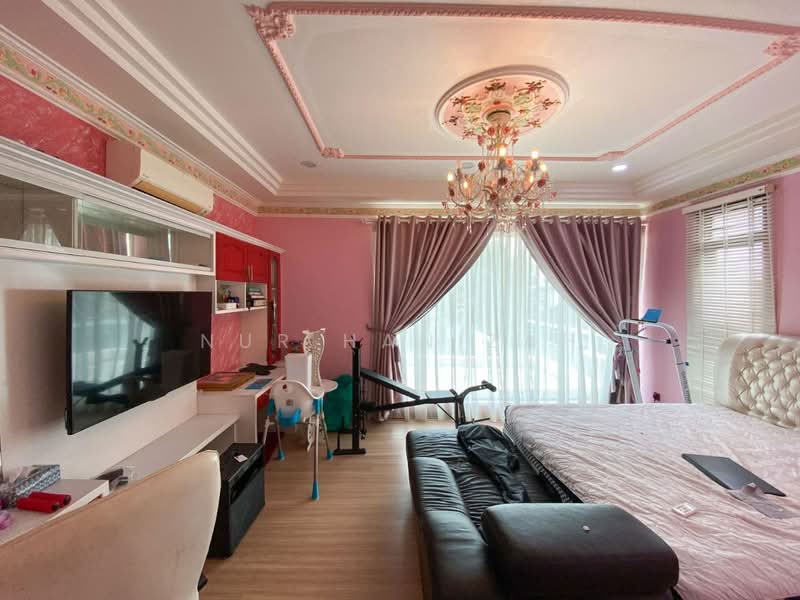 Bungalow for Sale in Kuala Selangor (Selangor) - Nur Hanizah - Bedroom - PropertyGuru.com.my