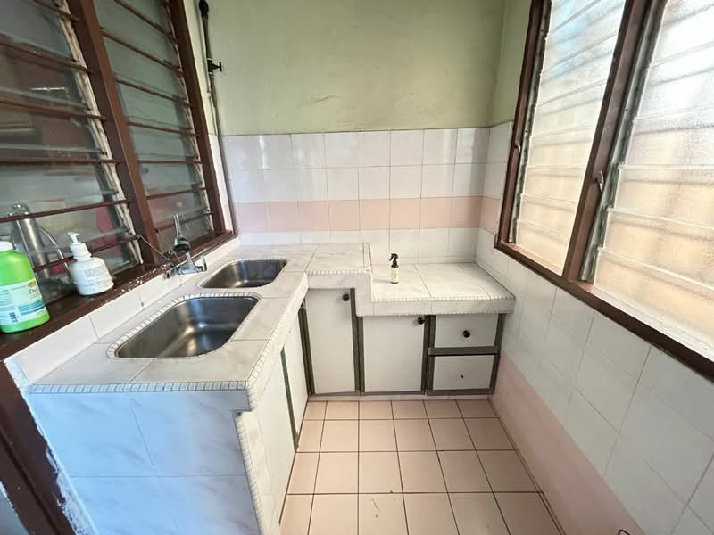 Rumah Teres 2 Tingkat untuk Dijual di Usj 9 (Subang Jaya) - Lai YK - Kitchen - PropertyGuru.com.my
