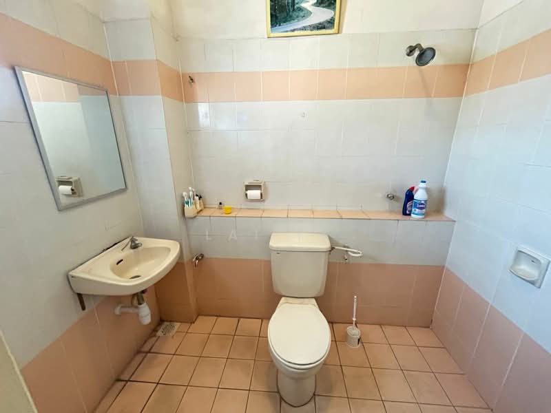 Rumah Teres 2 Tingkat untuk Dijual di Usj 9 (Subang Jaya) - Lai YK - Bathroom - PropertyGuru.com.my