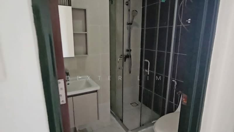 Condominium for Rent at Kings Bay @ Country Garden Danga Bay - Dexter Lim - Bathroom - PropertyGuru.com.my
