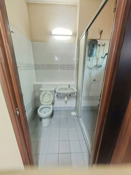Rumah Teres 2 Tingkat untuk Dijual di Usj 16 (Subang Jaya) - Nobeille Chung - Bathroom - PropertyGuru.com.my
