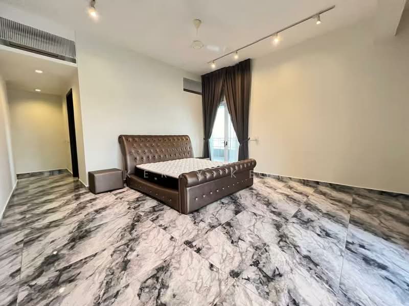 Kondominium untuk Dijual di Quayside Condominium - Kerly Kee - Bedroom - PropertyGuru.com.my