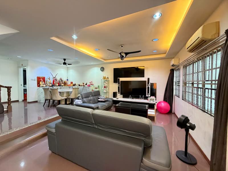 2-storey Terraced House for Sale in Taman Perling (Perling) - Max Lam - Living Room - PropertyGuru.com.my