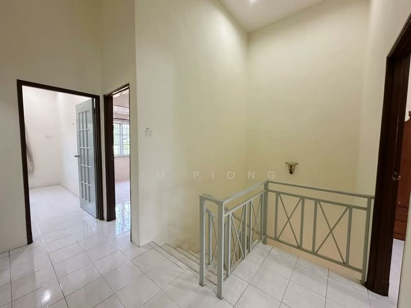 Rumah Teres 2 Tingkat untuk Dijual di Taman Sutera Wangi (Batu Berendam) - Tim Piong - Corridor - PropertyGuru.com.my