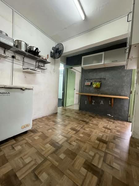 Apartment for Sale at Pangsapuri Putra Harmoni - Mohd Faizal - Kitchen - PropertyGuru.com.my