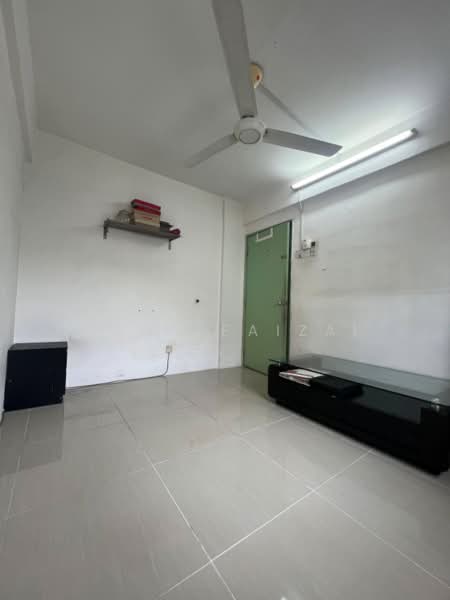 Apartment for Sale at Pangsapuri Putra Harmoni - Mohd Faizal - Living Room - PropertyGuru.com.my