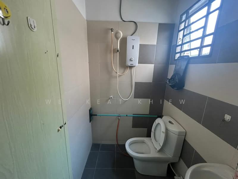 2-storey Terraced House for Rent in Station 18 (Ipoh) - Jackson Khiew Khiew - Bathroom - PropertyGuru.com.my