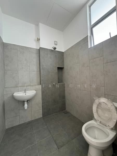 2-storey Terraced House for Rent in Skudai (Johor) - Li Lian Chew - Bathroom - PropertyGuru.com.my