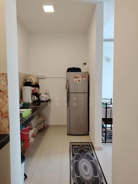 Service Residence for Rent at Ara Residence - Umi Khalsom Ibrahim - Kitchen - PropertyGuru.com.my