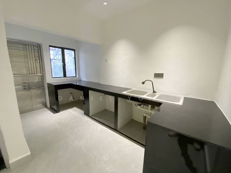 2-storey Terraced House for Sale in Permas Jaya (Johor) - Daniel Yong - Kitchen - PropertyGuru.com.my