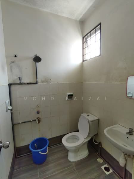 Rumah Teres 2 Tingkat untuk Dijual di Sepang (Selangor) - Mohd Faizal - Bathroom - PropertyGuru.com.my
