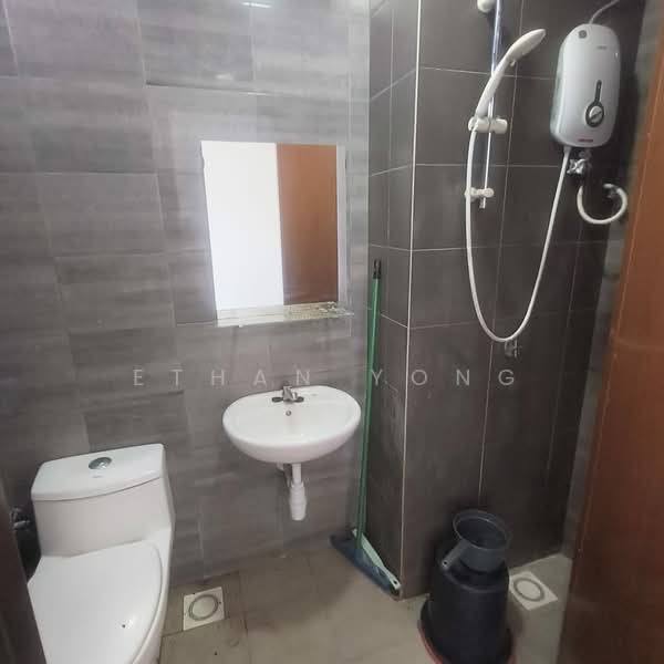 Service Residence for Rent at Symphony Tower (Menara Simfoni) - Ethan Yong - Bathroom - PropertyGuru.com.my