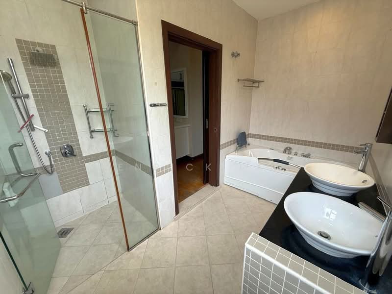 Bungalow for Sale in Setia Eco Park (Setia Alam) - Henrick Tan - Bathroom - PropertyGuru.com.my