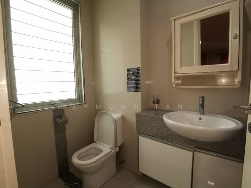 Rumah Berkembar untuk Dijual di Bandar Damansara Perdana (Damansara Perdana) - Raymond Tan - Bathroom - PropertyGuru.com.my