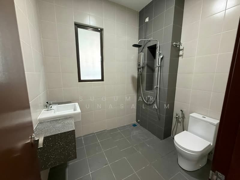 2-storey Terraced House for Sale in Alam Impian (Shah Alam) - Sugumar Arunasalam - Bathroom - PropertyGuru.com.my
