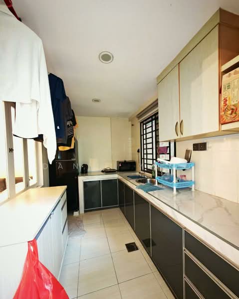 Service Residence for Sale at The Embassy (Bangunan Duta Impian) - Daniel Yong - Kitchen - PropertyGuru.com.my