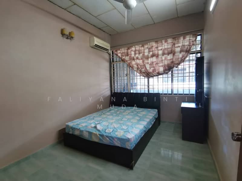 2-storey Terraced House for Rent in Taman Sukaria (Butterworth) - Faliyana binti Muda - Bedroom - PropertyGuru.com.my