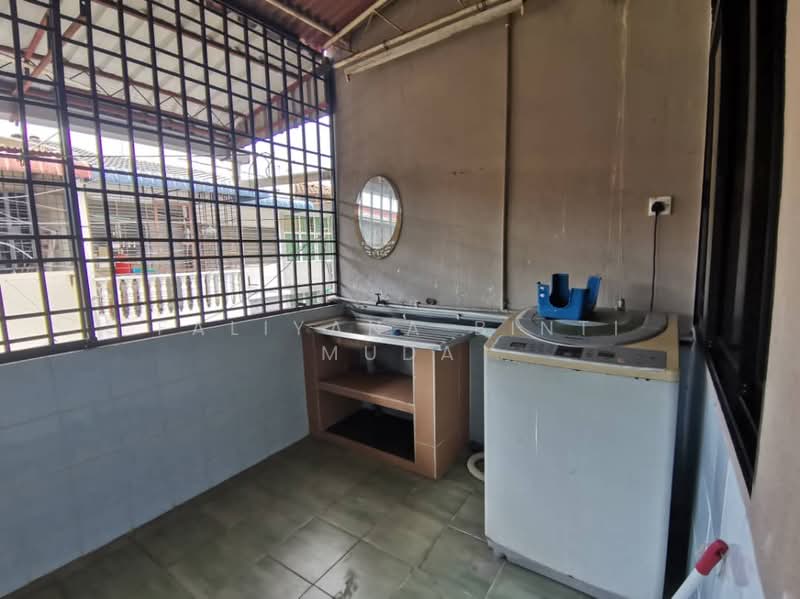 2-storey Terraced House for Rent in Taman Sukaria (Butterworth) - Faliyana binti Muda - Balcony - PropertyGuru.com.my