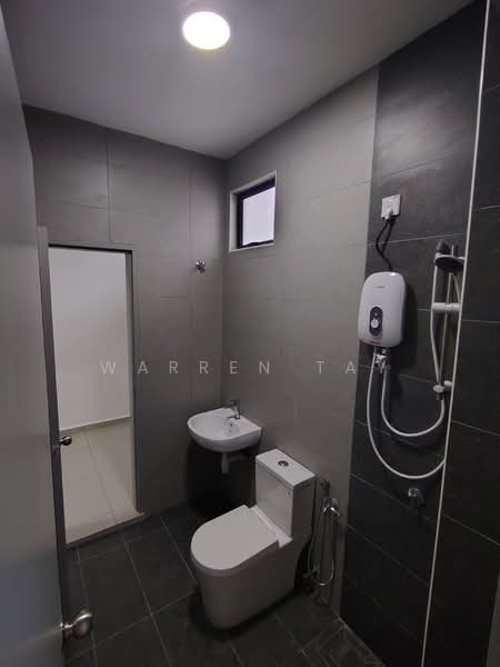 2-storey Terraced House for Rent in Kampung Sentosa Barat (Pasir Gudang) - Warren Tay - Bathroom - PropertyGuru.com.my