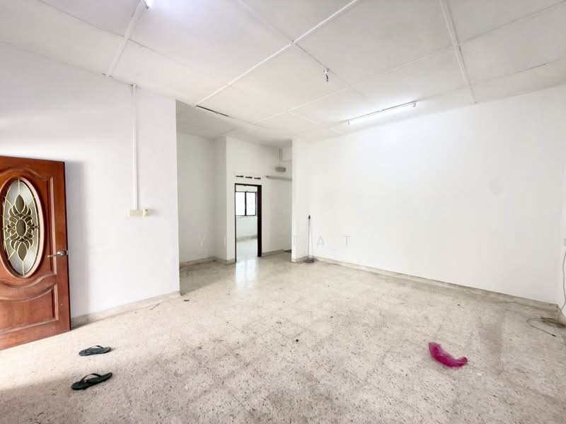 Rumah Berkembar untuk Dijual di Taman Sentosa (Johor Bahru) - Yik Tat - Interior - PropertyGuru.com.my