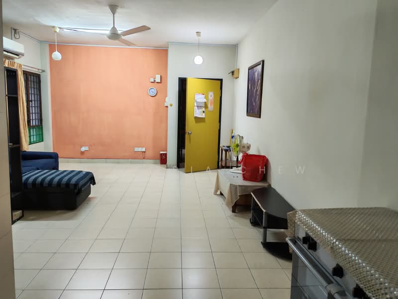 Pangsapuri untuk Disewa di Pangsapuri Randa - Victoria Chew - Living Room - PropertyGuru.com.my