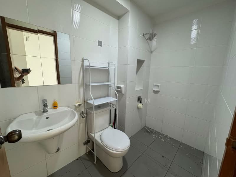 Rumah Teres untuk Dijual di Johor Bahru (Johor) - Iris Lim - Bathroom - PropertyGuru.com.my