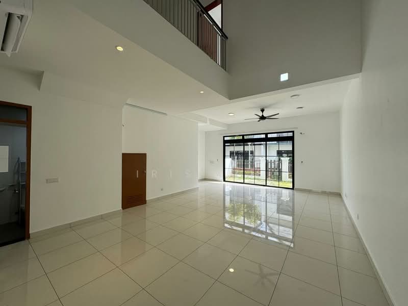Rumah Teres untuk Dijual di Johor Bahru (Johor) - Iris Lim - Living Room - PropertyGuru.com.my