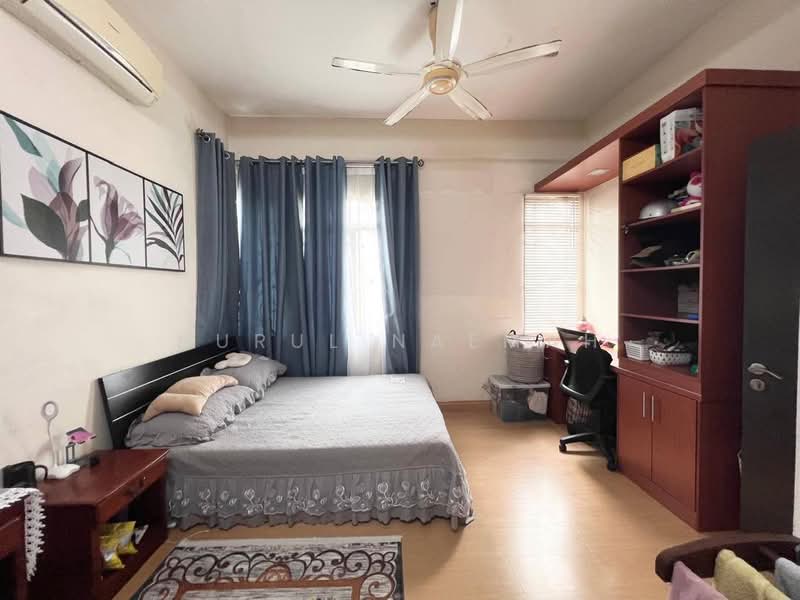 Rumah Berkembar untuk Dijual di Seksyen 6 (Bangi) - Nurul Naemah - Bedroom - PropertyGuru.com.my