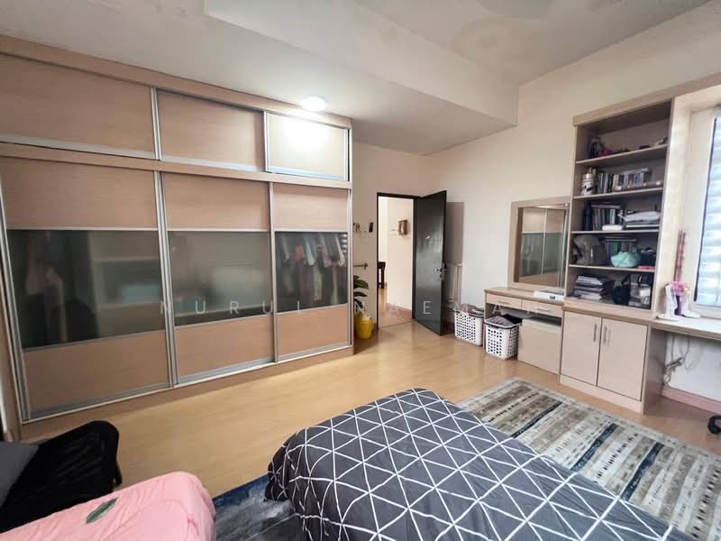 Rumah Berkembar untuk Dijual di Seksyen 6 (Bangi) - Nurul Naemah - Bedroom - PropertyGuru.com.my