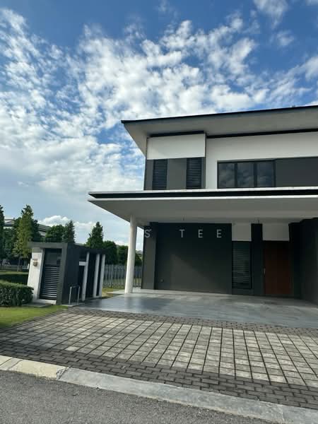 Semi-Detached House for Sale in Setia Alam (Selangor) - Jess Tee - Exterior - PropertyGuru.com.my
