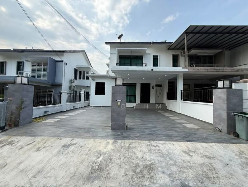 Rumah Teres 2 Tingkat untuk Dijual di Taman Muzaffar Heights (Bukit Katil) - Azrul Othman - Exterior - PropertyGuru.com.my