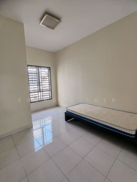 Rumah Teres 2 Tingkat untuk Disewa di Setia Tropika (Johor Bahru) - Anthony Chen - Bedroom - PropertyGuru.com.my