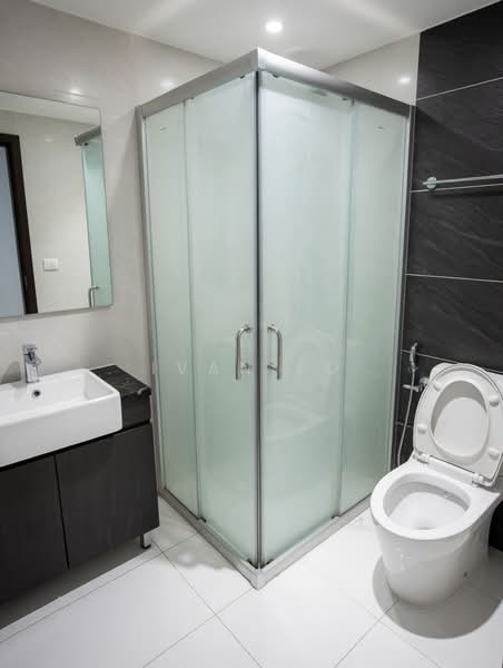 Kondominium untuk Disewa di Bay Point @ Country Garden Danga Bay - Ivan Lo - Bathroom - PropertyGuru.com.my