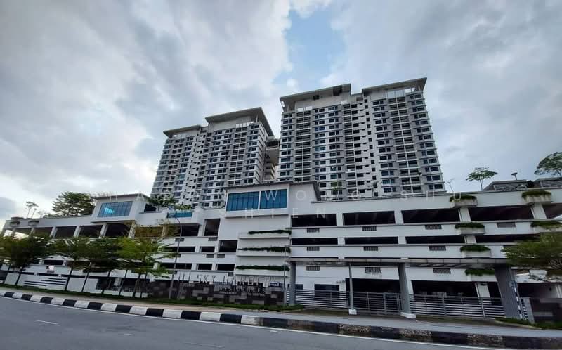 Servis Apartment untuk Dijual di Sky Gardens Residences - Sharon Wong Shu Shien - Exterior - PropertyGuru.com.my