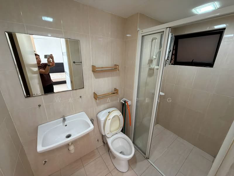 Kondominium untuk Disewa di Royal Domain Sri Putramas 2 - Wai Lai Peng - Bathroom - PropertyGuru.com.my