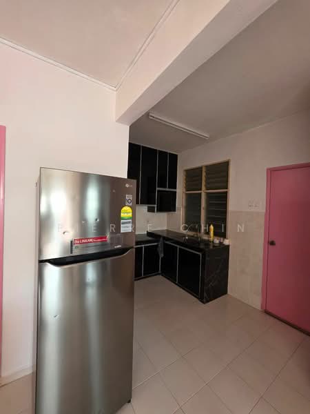 Pangsapuri untuk Disewa di Villa Krystal @ Bandar Selesa Jaya - Pierre Chin - Kitchen - PropertyGuru.com.my