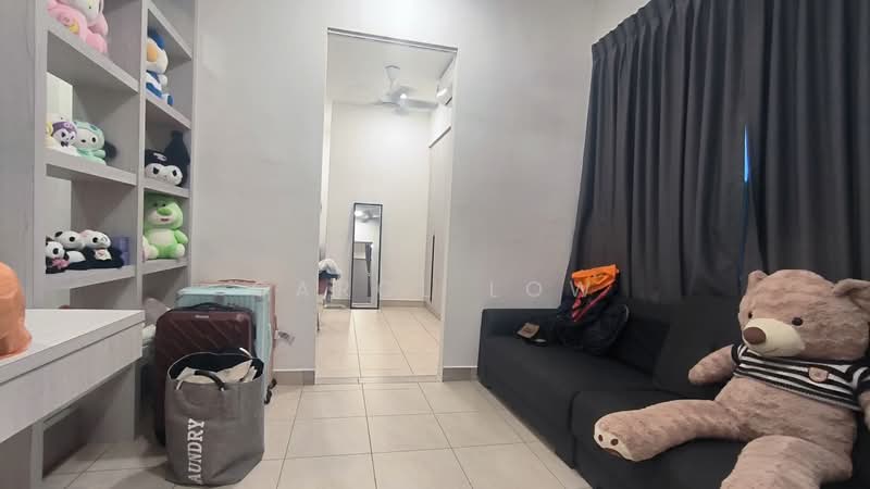 Rumah Kluster untuk Dijual di Austin Heights (Tebrau) - Carol Low - Living Room - PropertyGuru.com.my